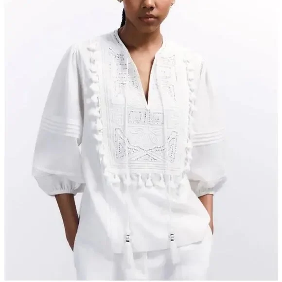 See and Be Seen Cotton Blouse White Size Large Silver Embroidery Poms NWT - Picture 1 of 9